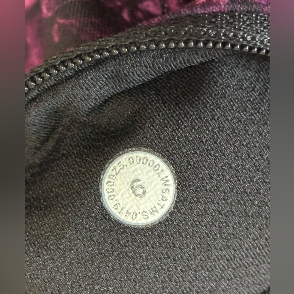 Lululemon Pace Rival Crop - Picture 10 of 10